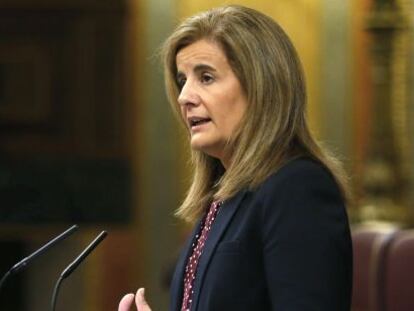 F&aacute;tima B&aacute;&ntilde;ez, ministra de Empleo y Seguridad Social, en el Congreso de los Diputados.