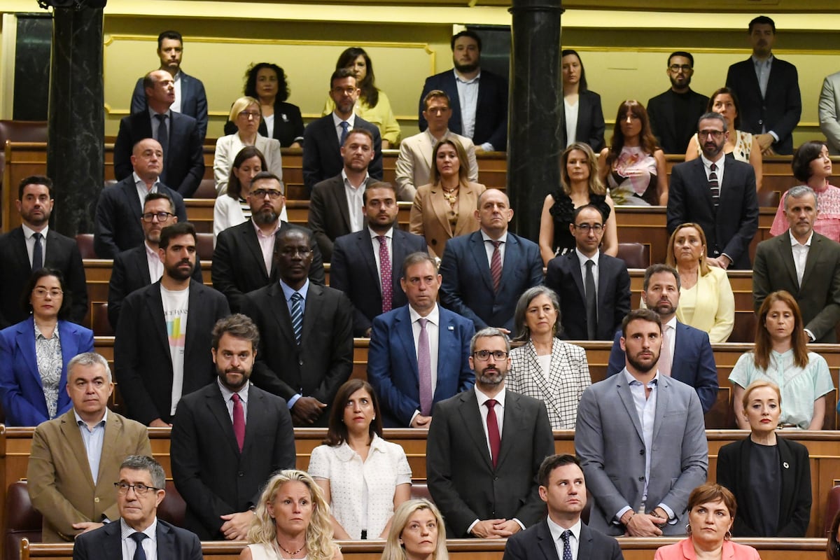 La decisión de Sánchez de delegar la gestión del partido a Ábalos y Cerdán terminó aislando al presidente de los líderes territoriales