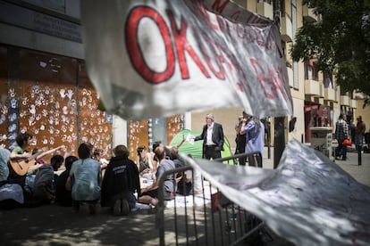 Squatters protesting the eviction in Gràcia.