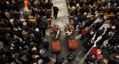 Funeral por los dos ciclistas fallecidos, ayer en Balaguer.