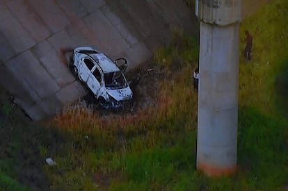 Imagem do carro do embaixador mostrada pela TV Globo.