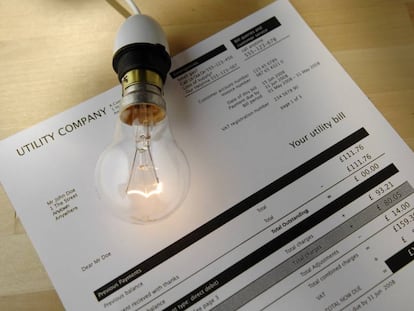 El precio de la luz baja este domingo un 7% y cae a su mínimo desde el 24 de abril