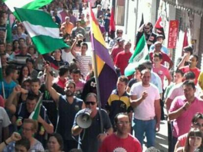Una marcha recorre las calles de Jódar.