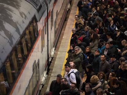 Imagen de archivo de una jornada de huelga de Renfe, en 2018.