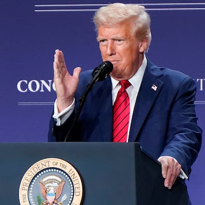 U.S. President Donald Trump gestures during a House Republican members conference meeting in Trump National Doral resort, in Miami, Florida, U.S. January 27, 2025.  REUTERS/Elizabeth Frantz