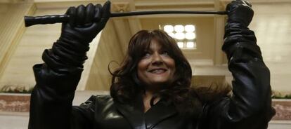 Terri-Jean Bedford, una de las demandantes, celebra la sentencia.