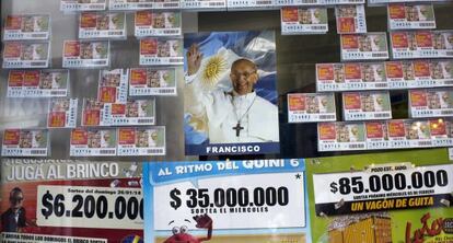 Un puesto de loter&iacute;as en Buenos Aires.
