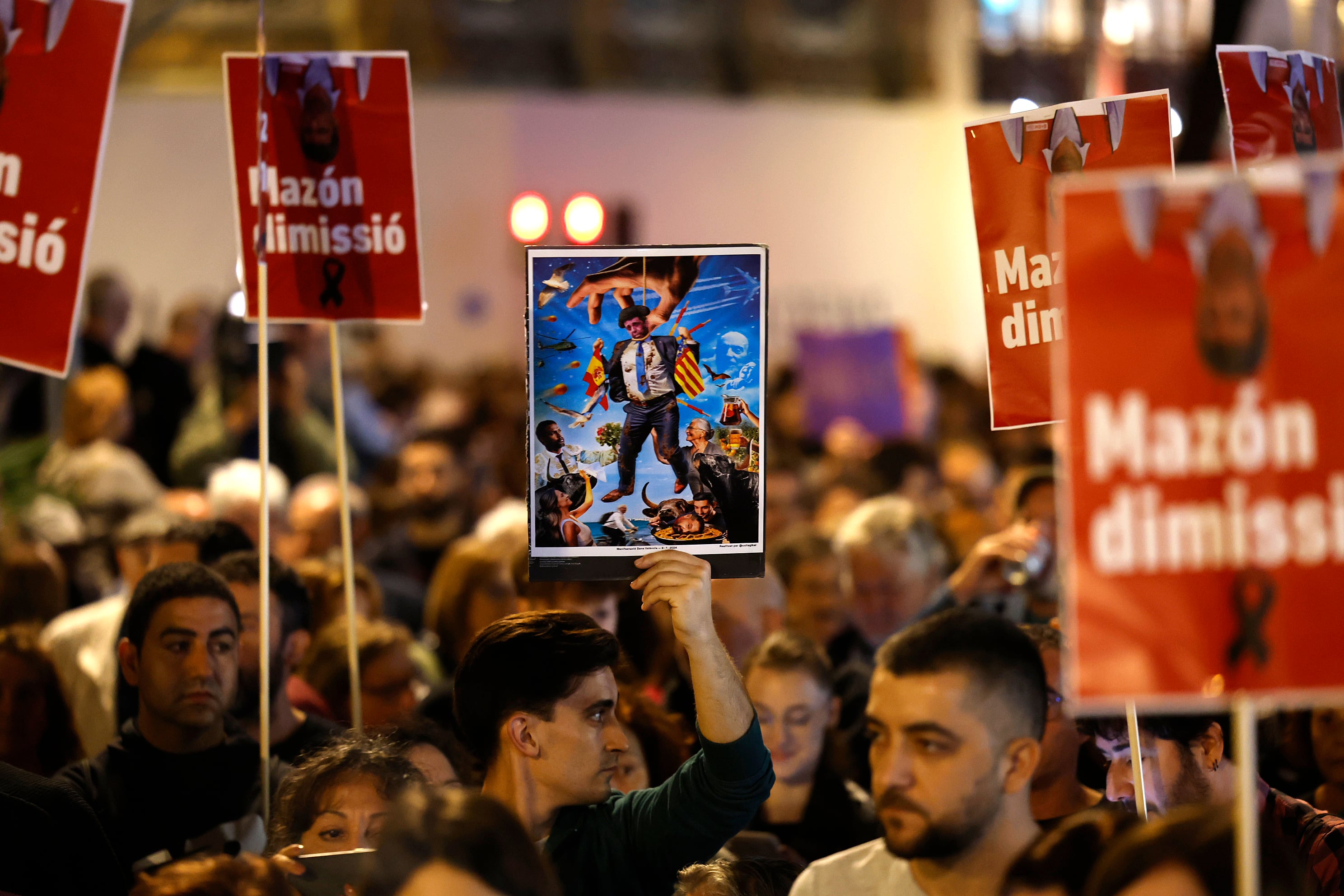 La manifestación en Valencia por la gestión de la dana, en imágenes 