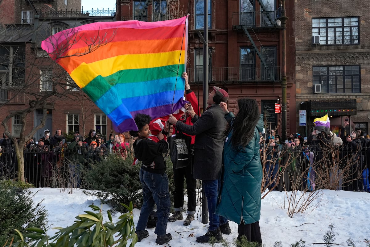 La Administración Trump rectifica y acuerda volver a izar la bandera arcoíris del Orgullo en Stonewall