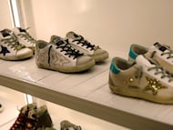 Zapatillas Golden Goose en una tienda en Pekín, China