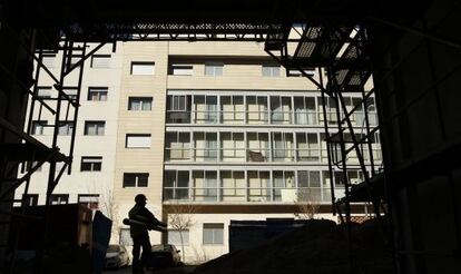 Obras de construcci&oacute;n de viviendas en el Ensanche de Vallecas, en Madrid. 