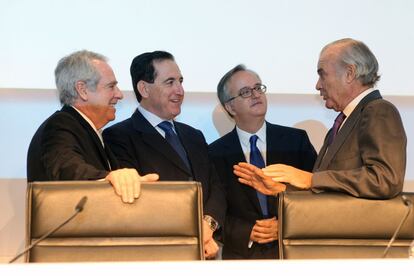 Fernando Casado, director del Consejo Empresarial, Antonio Huertas, presidente de Mapfre, Simón Pedro Barcelo, presidente del grupo Barceló y Rodrigo Echenique vicepresidente del Banco santander