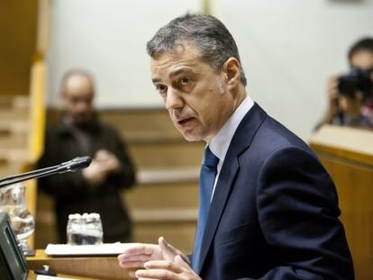 Urkullu, durante su intervención en el Pleno del Parlamento vasco.