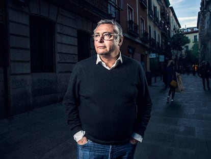 Michael Robinson, en la calle de Cervantes de Madrid en enero de 2019.