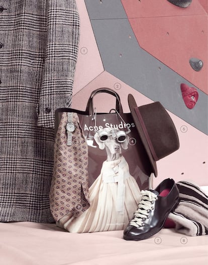 <b>1.</b> Abrigo de cuadros de Aspesi. <b>2.</b> Bolso de Acne Studios. <b>3.</b> Reloj de acero Evva Trochut, de Suarez. <b>4.</b> Gafas de sol de Balmain. <b>5.</b> Borsalino de lana de El Corte Inglés. <b>6.</b> Corbatín de seda estampada de Gucci. <b>7.</b> Zapato de piel con cordones de Bally. <b>8.</b> Bufanda de pelo de castor de Brioni. <p><br>Asistente de fotografía: Juan Martínez. Asistente de estilismo: Raquel Brito. Agradecimientos: <a href=https://www.indoorwall.com/centros-indoorwall-rocodromos/indoorwall-leganes/><b><u>Rocódromo Escalada Indoorwall Leganés</a></b></u>, David Fernández Álvarez.</p>