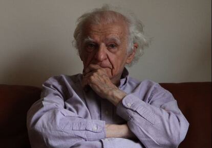 El poeta y ensayista francés Yves Bonnefoy.