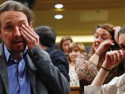 Pablo Iglesias e Irene Montero, tras la votación de investidura de Pedro Sánchez.