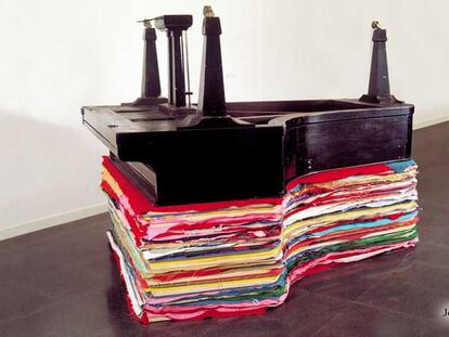 'Please play or the mother, the father or the family' (1989), de John Cage.