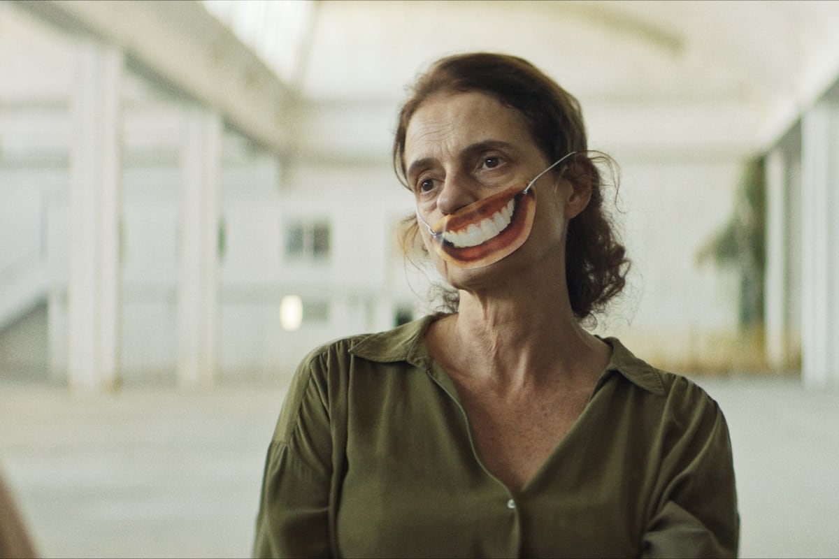 El coraje de reír ante la muerte