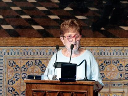 La escritora Rosa Serrano ha agradecido los galardones de la Generalitat en nombre de todos los premiados este 9 d'Octubre.