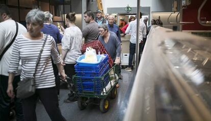 Preparativos para la inauguracion del nuevo Mercado de Sant Antoni