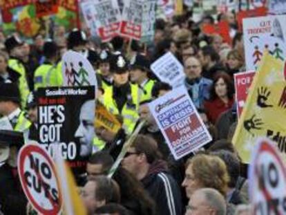Una marcha de protesta de trabajadores del sector público en Londres (Reino Unido). EFE/Archivo