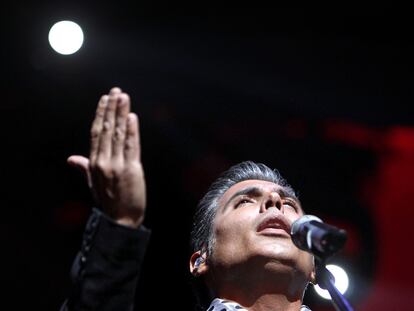 Antonio Álvarez Vélez, <i>Pitingo,</i> durante la presentación del disco <i>Olé y amén.</i>