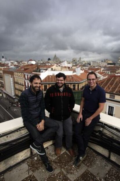 Esaú Acosta, Miguel Jaenicke y Mauro Gil-Fournier, creadores del Vivero de Iniciativas Ciudadanas.