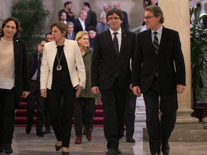 Colau, Forcadell, Puigdemont i Mas a la reuni&oacute; pel pacte nacional pel refer&egrave;ndum  
  
   
  
 