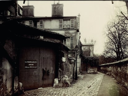 Casa de Balzac, retratada por Eugène Atget en 1913.