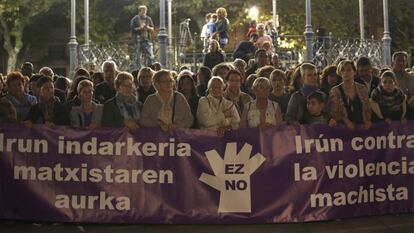 Concentración en Irún contra la violencia machista el 2 de noviembre de 2017.