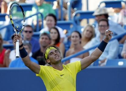 El español derrota a Tomas Berdych en la semifinal de Cincinnati.