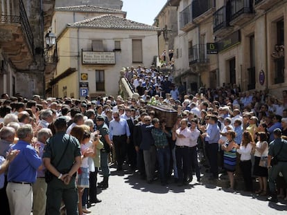 Funeral del torero V&iacute;ctor Barrio en Sep&uacute;lveda (Segovia).