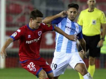 Pablo Larrea ante Cecchini.