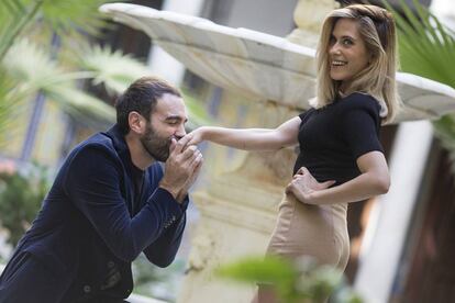 Jon Plazaola y Mar&iacute;a Le&oacute;n en la presentaci&oacute;n del rodaje de &#039;All&iacute; abajo&#039;.