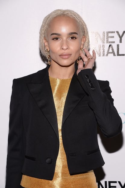 <strong>Zoe Kravitz</strong> hoy no solo ha seguido los pasos de su padre, Lenny Kravitz, en la industria de la música. También es modelo y actriz.