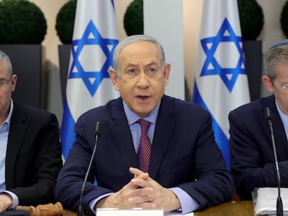 El primer ministro israelí, Benjamín Netanyahu, durante una reunión del gabinete en Tel Aviv, el 31 de diciembre.