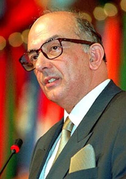 António Sousa.