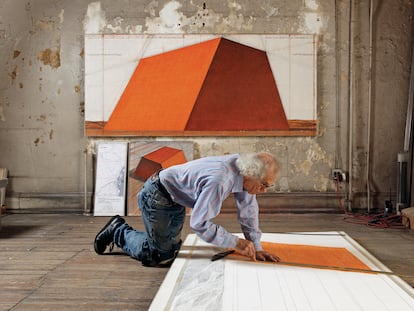 Christo, en su estudio neoyorquino, en 2012.