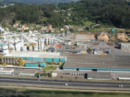 Vista aérea de la fabrica de celulosa de Lourizán (Pontevedra) de Ence.