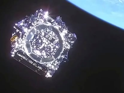 Imagen de la separación del telescopio espacial 'James Webb' de su cohete, el pasado día 25.