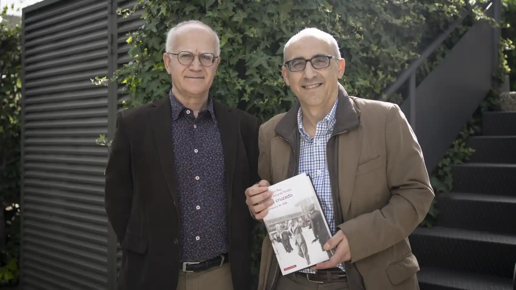 El ensayo ‘Fuego cruzado’, premio Francisco Umbral al libro del año 2024