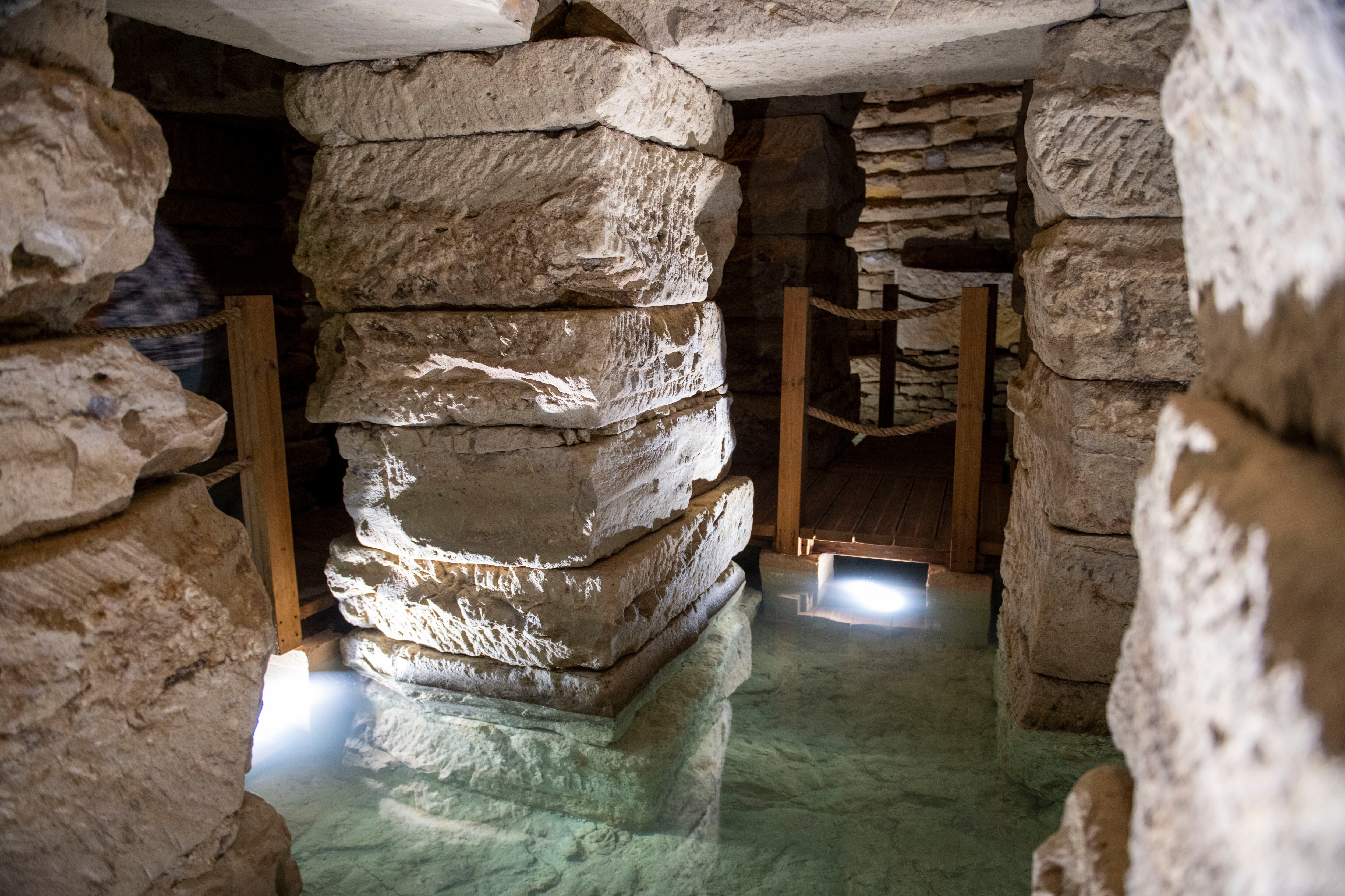 La cisterna romana de Obulco revive 2.000 años después