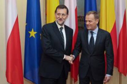 El presidente del Gobierno, Mariano Rajoy (i), y el primer ministro polaco, Donald Tusk. EFE/Archivo