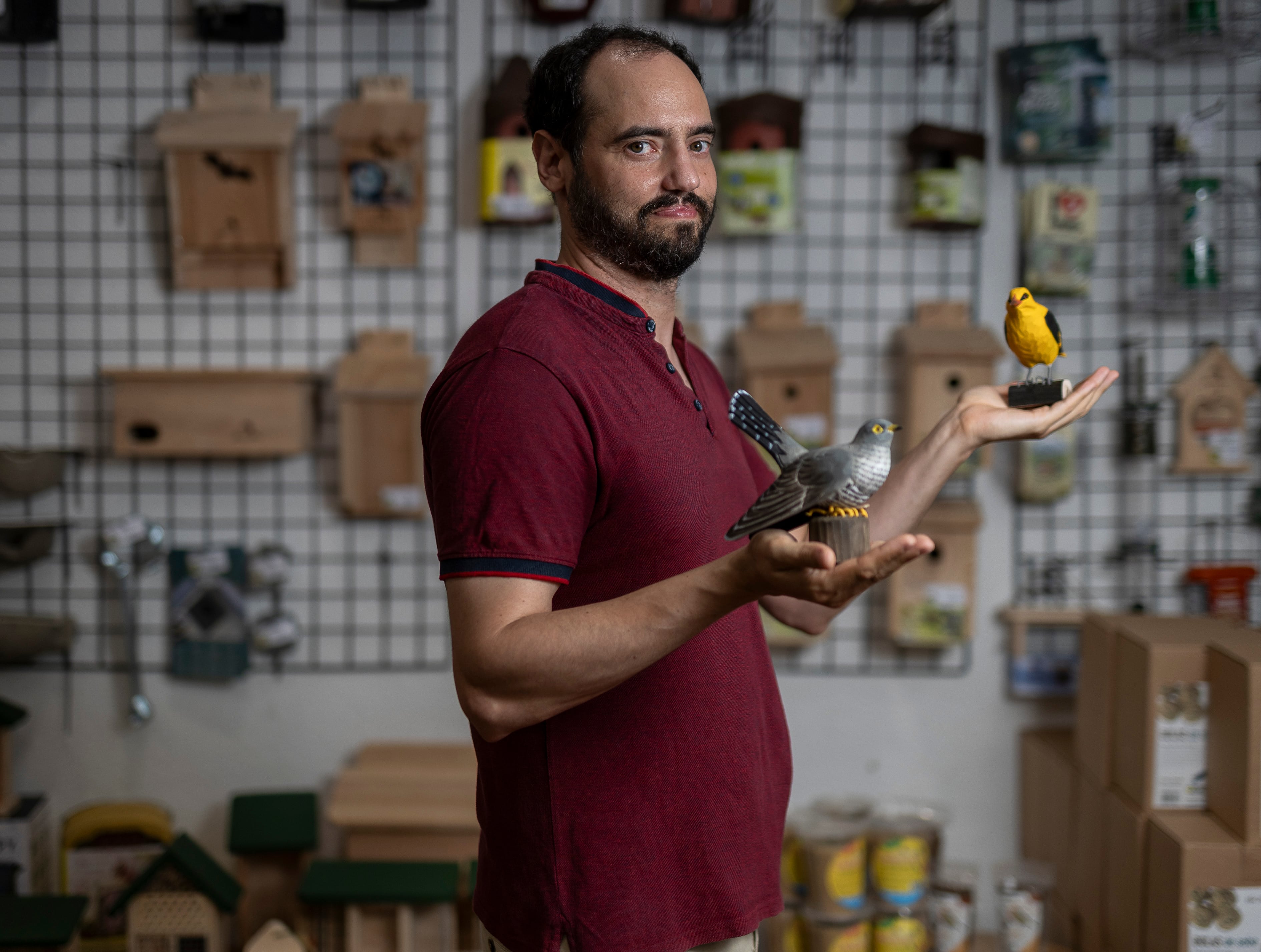 Javier Moreno, premiado imitador del canto de los pájaros: “Me costará superar el jilguero”