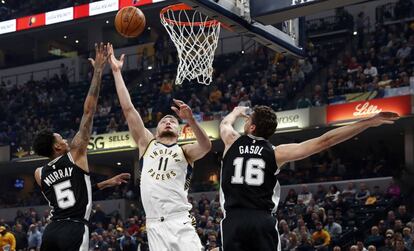 Sabonis, entre Murray y Pau Gasol.