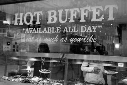 Un buffet libre en el barrio de Chinatwon, en Londres.