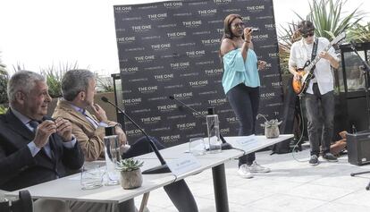 Jordi Clos i Jaume Collboni a la presentació de la Setmana a les Terrasses.