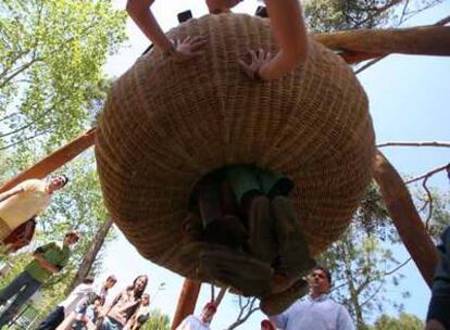 Acaba de abrir, en el parque Cruz Conde de Córdoba, la Ciudad de los Niños, un gran espacio con 22 juegos infantiles.