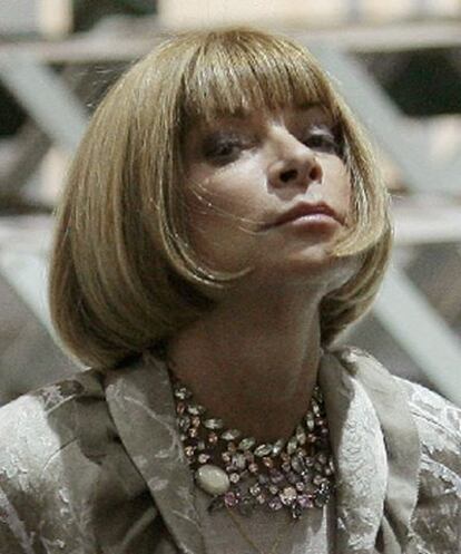 Es una de las personas más poderosas y temidas de la moda. Su leyenda llegó al cine con <i>El diablo se viste de Prada</i>. Es Anna Wintour, la editora de la edición estadounidense de <i>Vogue</i> desde 1988. Ahora, tras años de polémica, Wintour va a ser premiada por la Sociedad Americana de Editores de Revistas (ASME). "Wintour ha ejemplificado los más altos niveles de buen gusto, en el periodismo y en la moda", ha asegurado ASME. Y remata: "Ha definido el estilo de una generación".